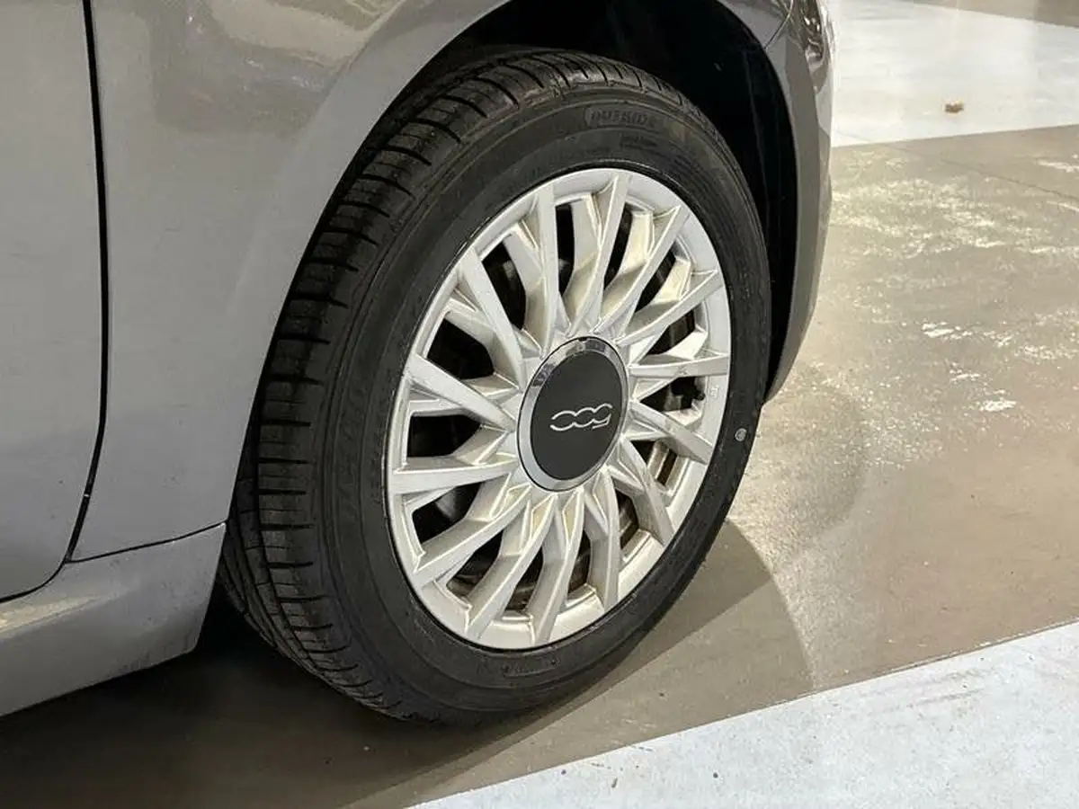 2022-fiat-500-10-dolcevita-big-3