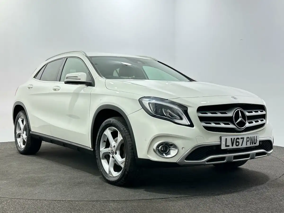 2017-mercedes-benz-gla-class-21d-gla-220d-sport-premiumss-big-50