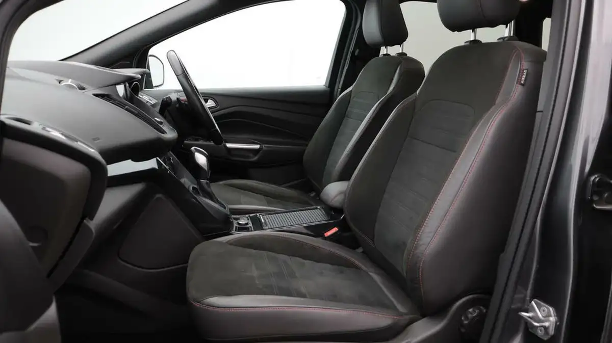 2019-ford-kuga-20tdci-st-line-120ps-powershift-big-14