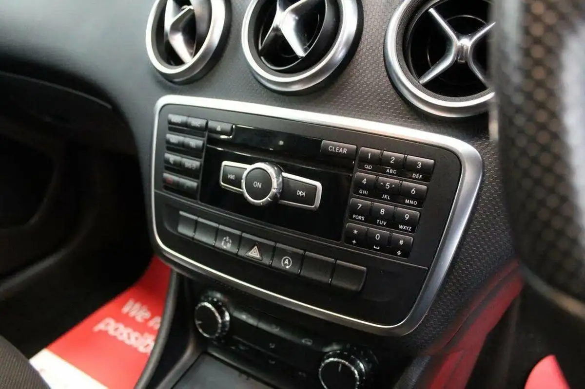2015-mercedes-benz-a-class-15-cdi-a180-sport-109ps-7g-dct-big-30