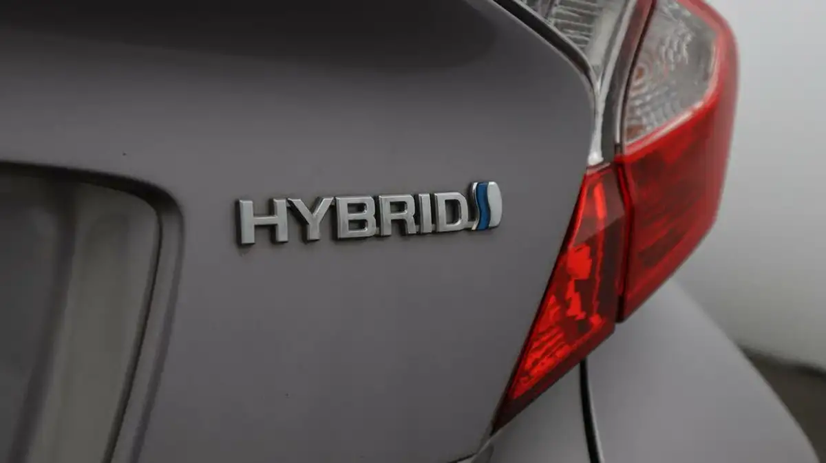 2018-toyota-c-hr-18-vvt-i-excel-big-22