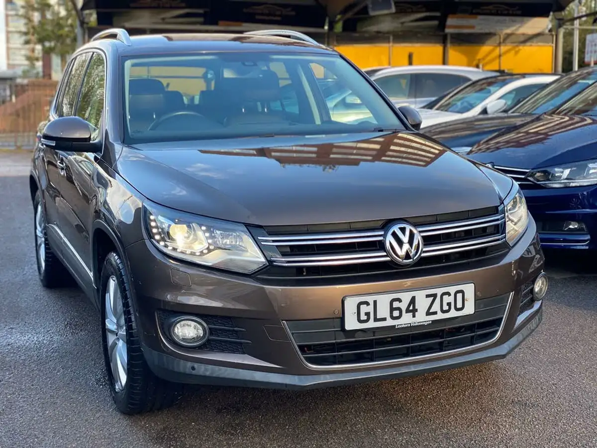 2015-volkswagen-tiguan-20-match-dsg-big-0