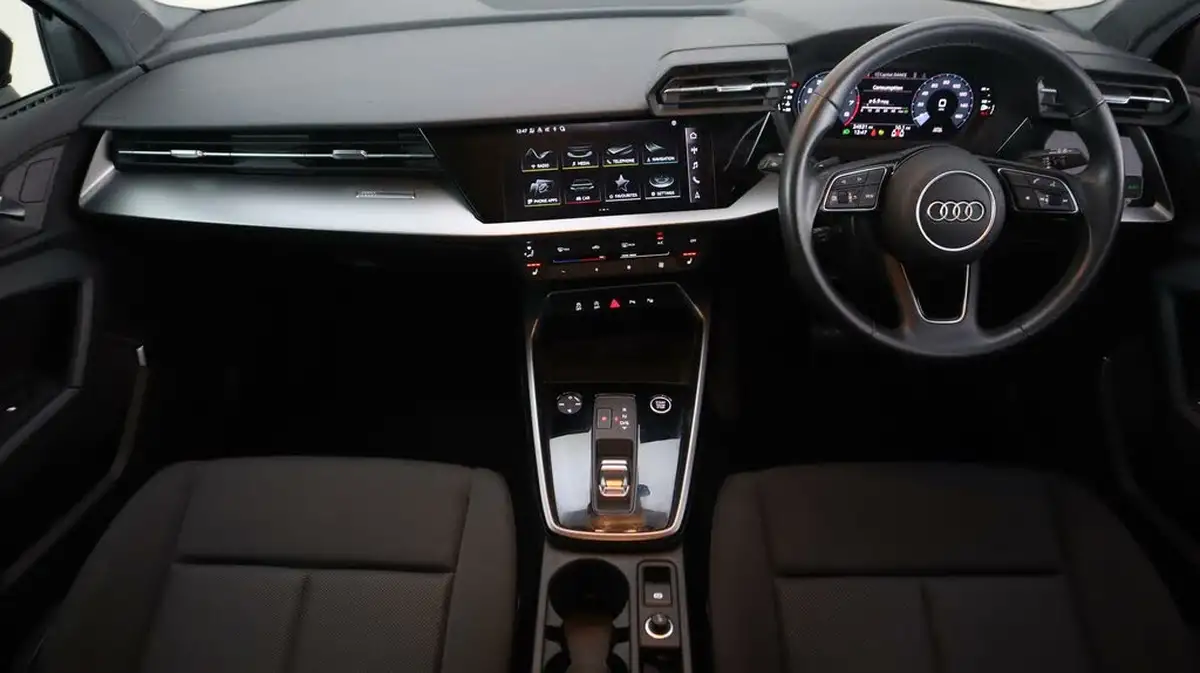 2022-audi-a3-15-35-tfsi-technik-s-tronic-big-13