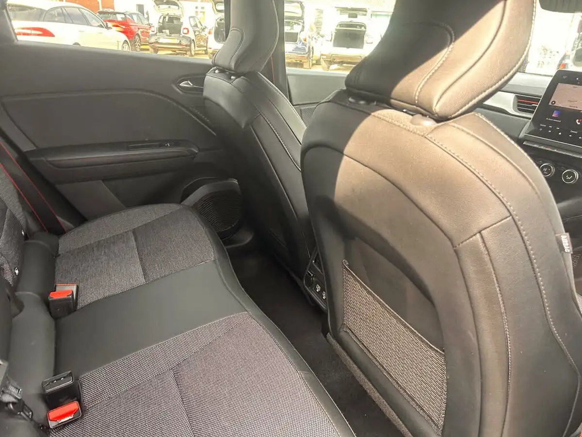2021-renault-captur-13-tce-rs-line-edc-auto-big-29