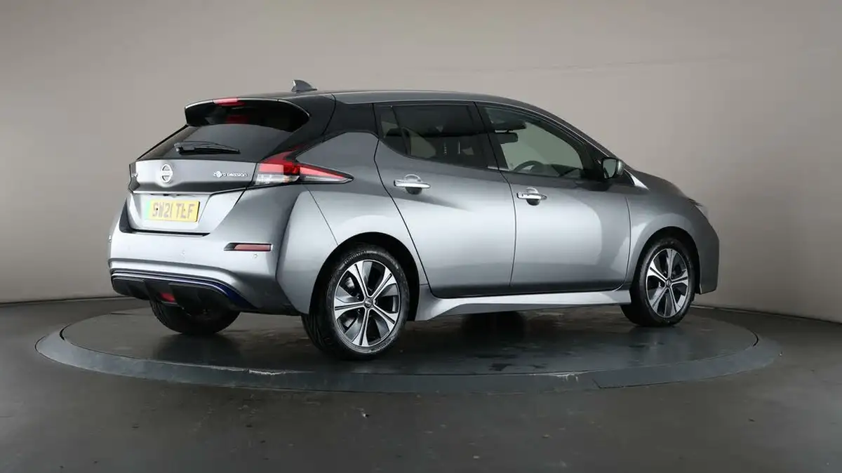 2021-nissan-leaf-e-n-connecta-big-7
