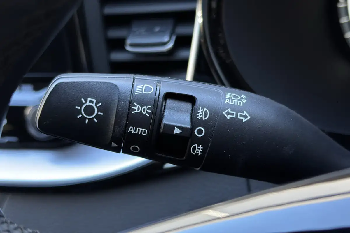 2022-kia-xceed-15-t-gdi-4-big-30