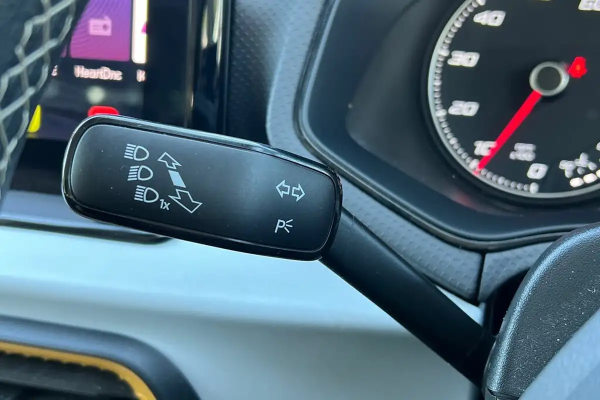 2022-seat-ibiza-10-tsi-se-technology-big-26