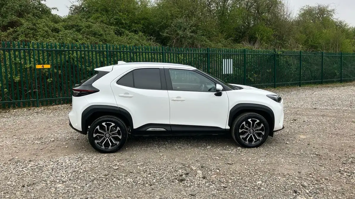 2022-toyota-yaris-cross-15-vvt-i-design-big-15