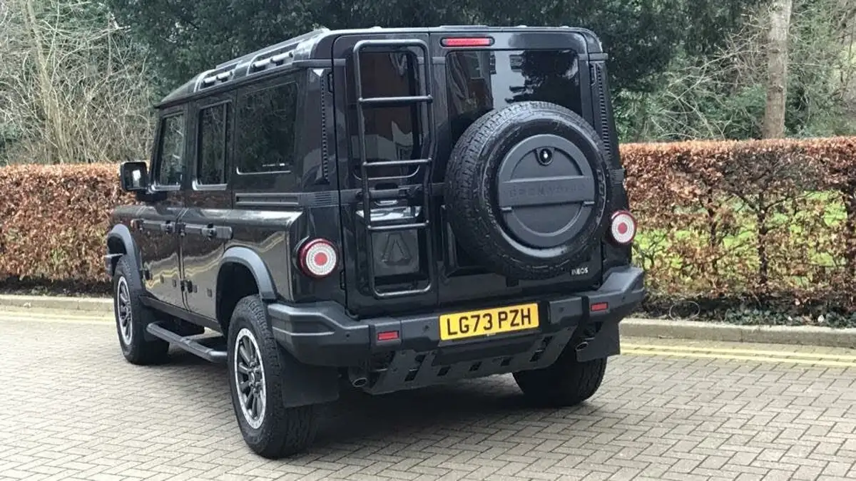 2023-ineos-grenadier-30-fieldmaster-edition-286ps-4x4-station-wagon-5d-auto-big-1