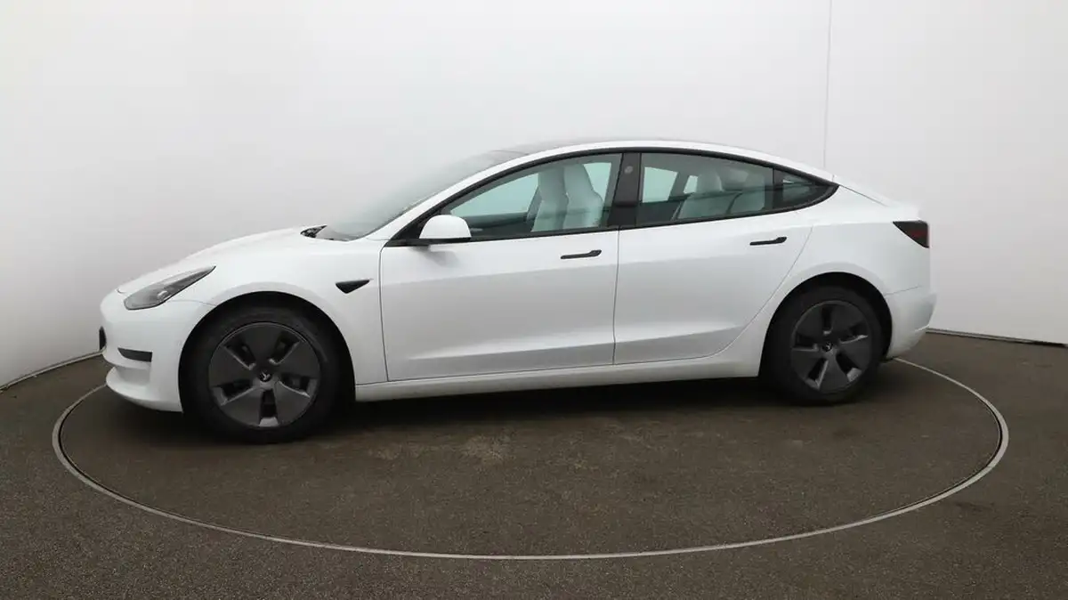 2021-tesla-model-3-e-standard-plus-big-57