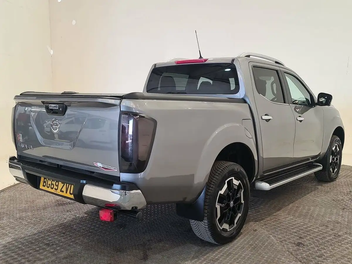 2019-nissan-navara-23dci-tt-tekna-8-navileather-big-14