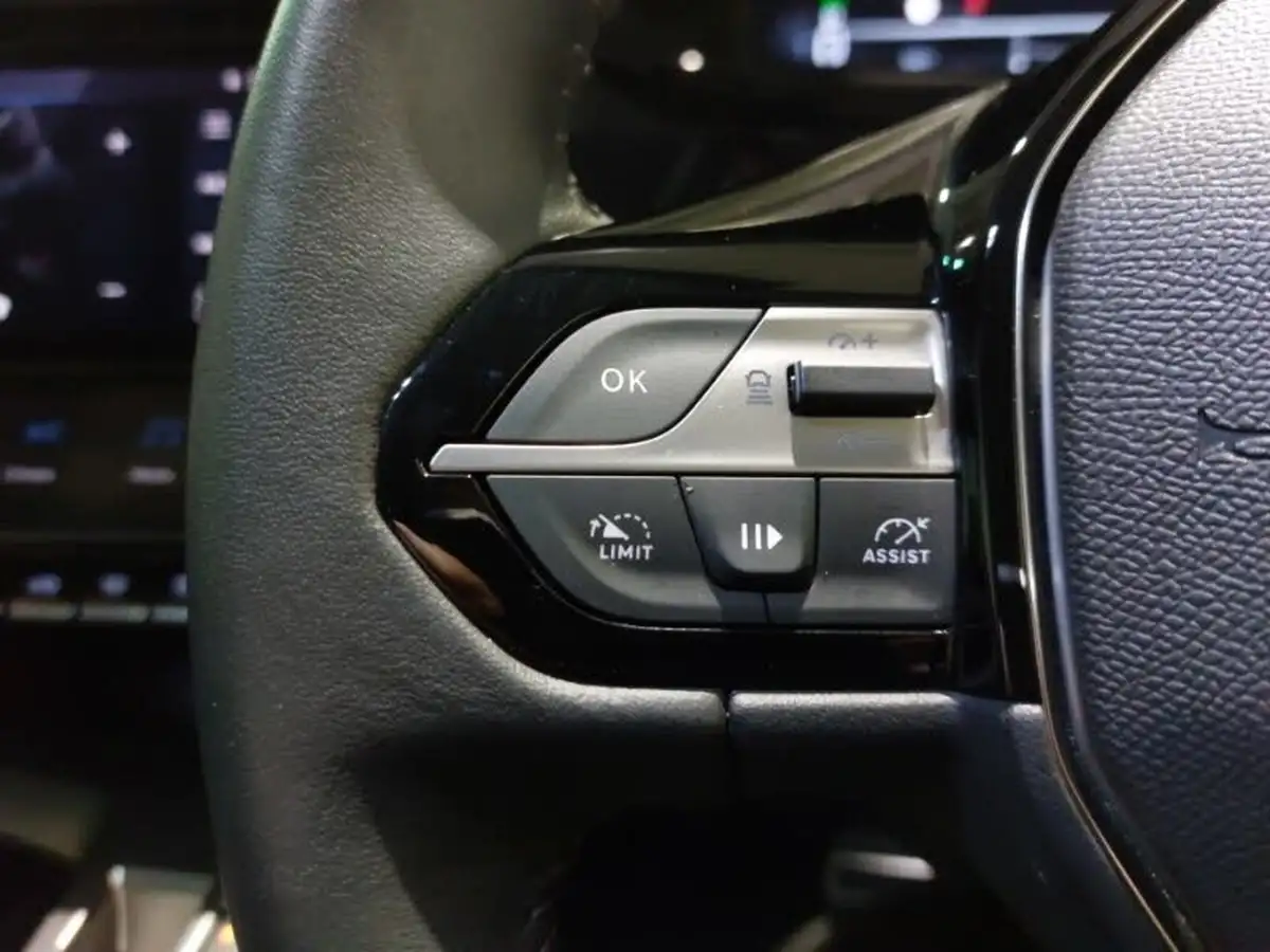 2023-peugeot-308-15-bluehdi-allure-premium-130ps-big-17