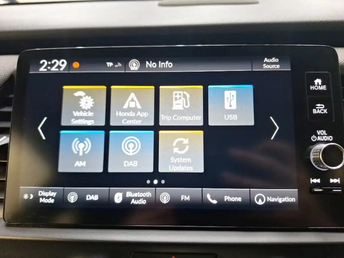2020-honda-jazz-15-i-mmd-crosstar-ex-big-17