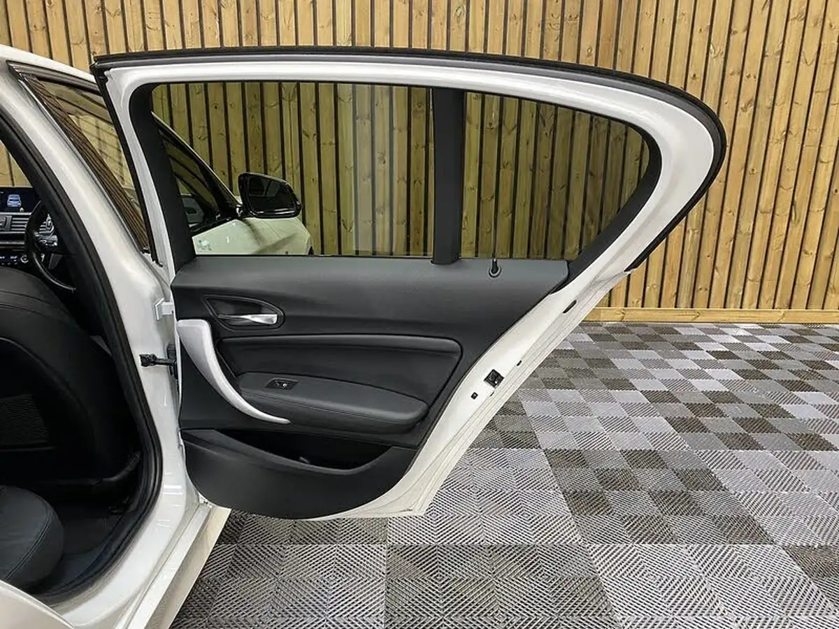2017-bmw-1-series-30-m140i-5d-sport-auto-big-24