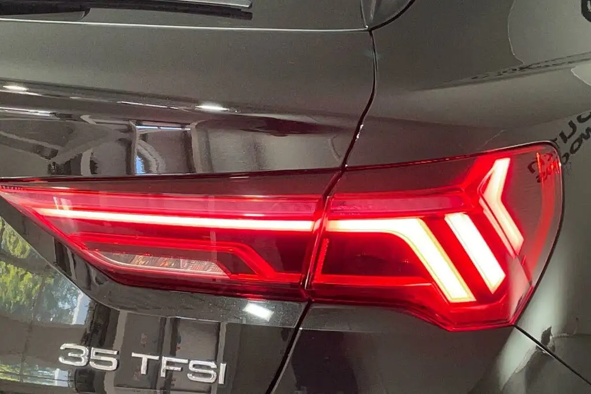2023-audi-q3-15-35-tfsi-black-edition-cod-sportback-s-tronic-big-15