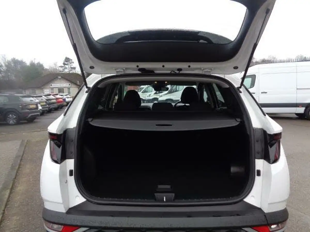 2023-hyundai-tucson-16-t-gdi-se-connect-230ps-hybrid-auto-big-12