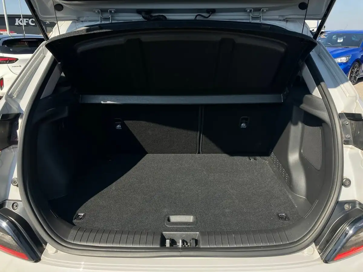 2023-hyundai-kona-e-ultimate-204ps-64kwh-105kw-obc-big-19