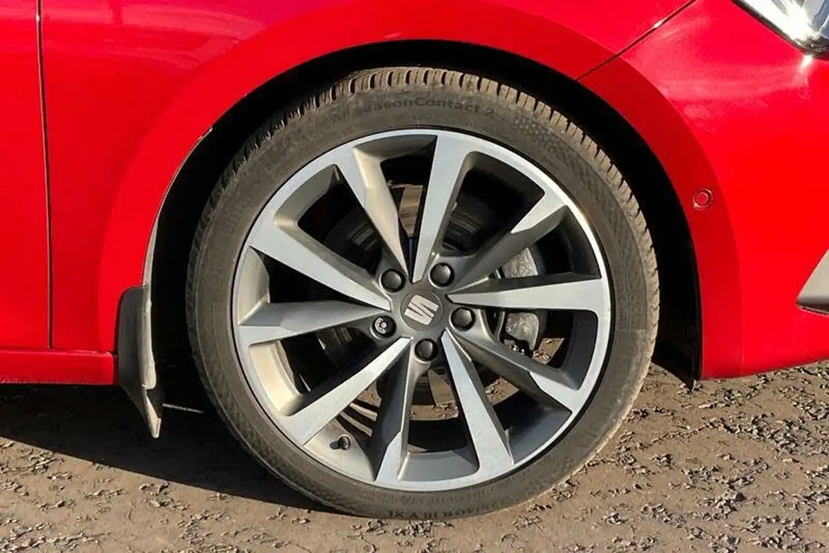 2020-seat-leon-15-etsi-fr-first-edition-hatchback-big-7