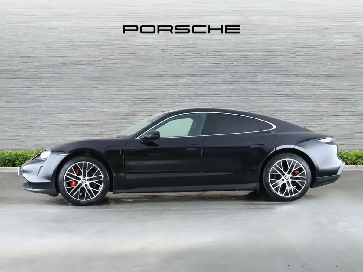 2021-porsche-taycan-e-4s-571ps-performance-battery-plus-big-2