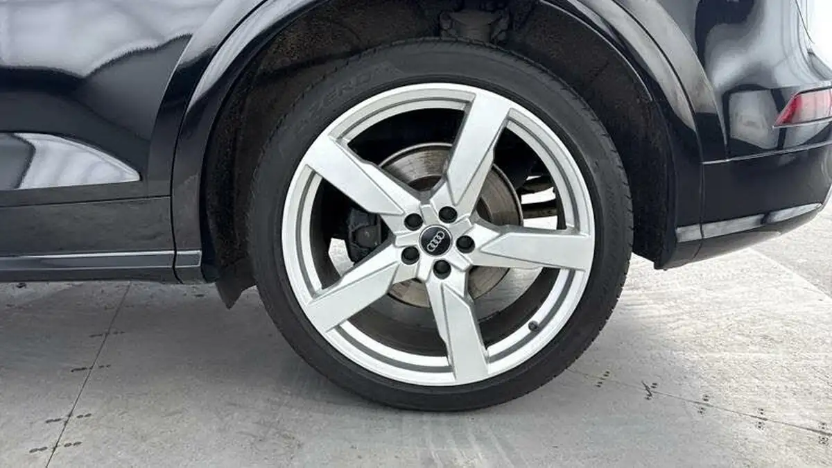 2018-audi-sq5-30-tfsi-quattro-big-37