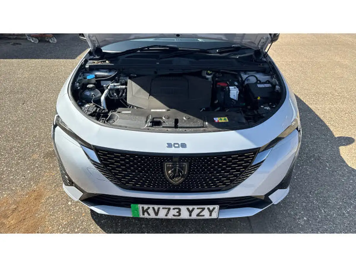2024-peugeot-308-e-first-edition-big-7