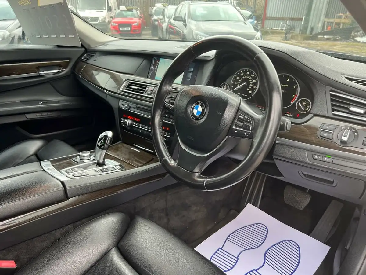 2011-bmw-7-series-30td-730ld-se-big-3
