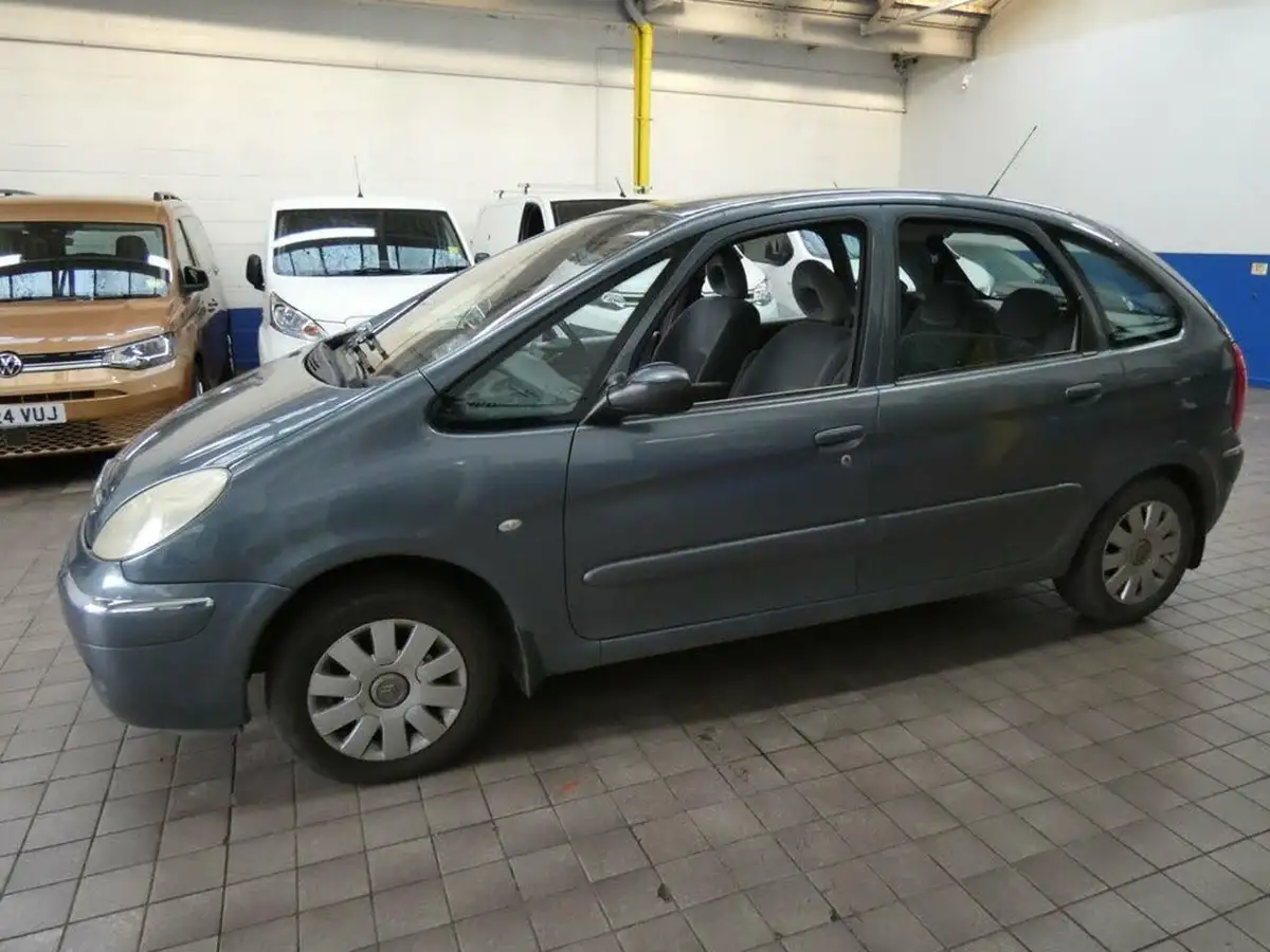 2007-citroen-xsara-picasso-16-vtx-big-18
