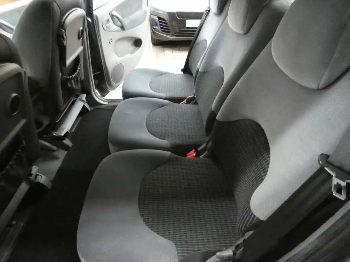 2007-citroen-xsara-picasso-16-vtx-big-42