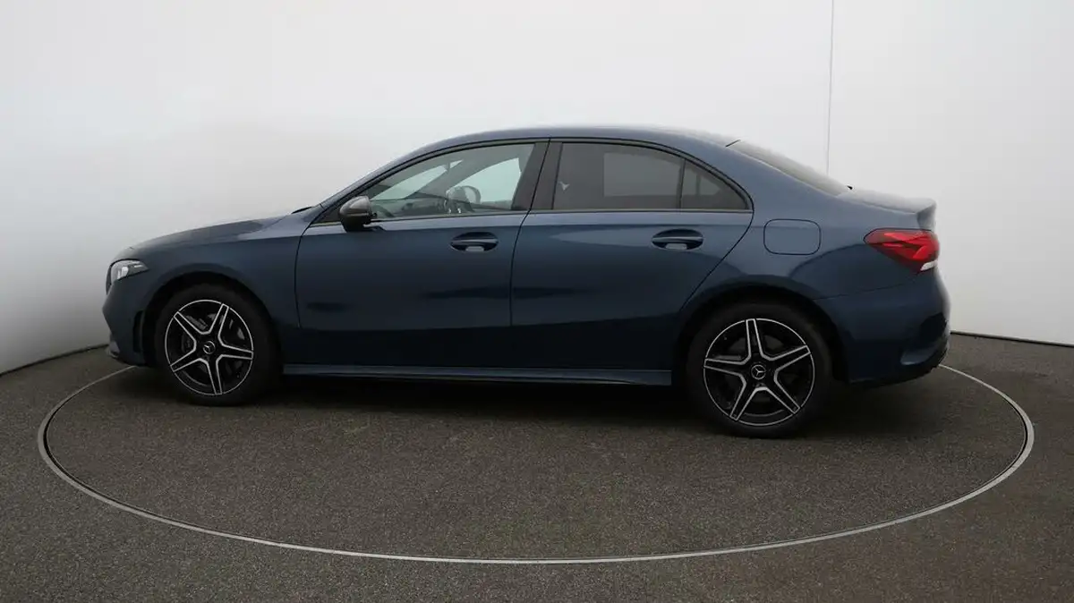 2021-mercedes-benz-a-class-13-a250e-amg-line-edition-saloon-4d-big-38