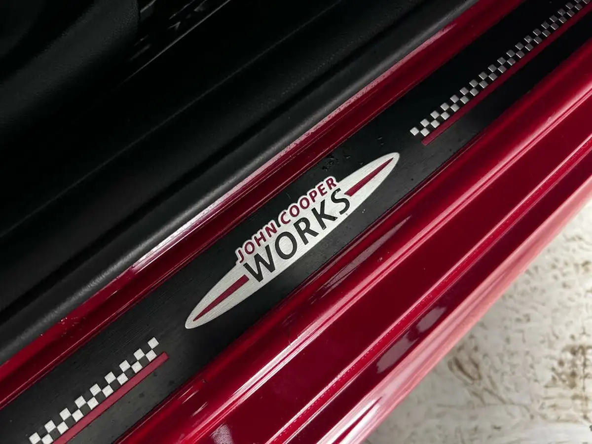2016-mini-cooper-20-cooper-jcw-big-15