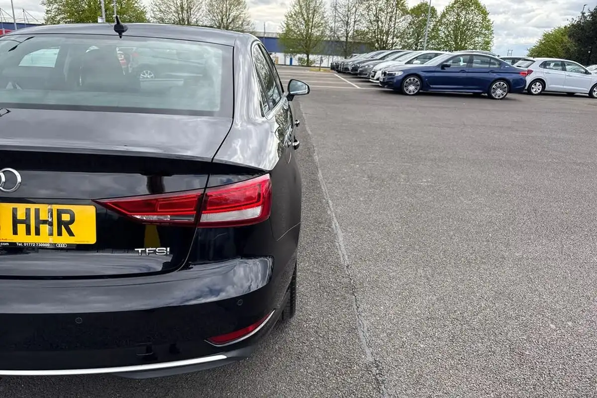 2018-audi-a3-15-tfsi-sport-saloon-4d-big-30
