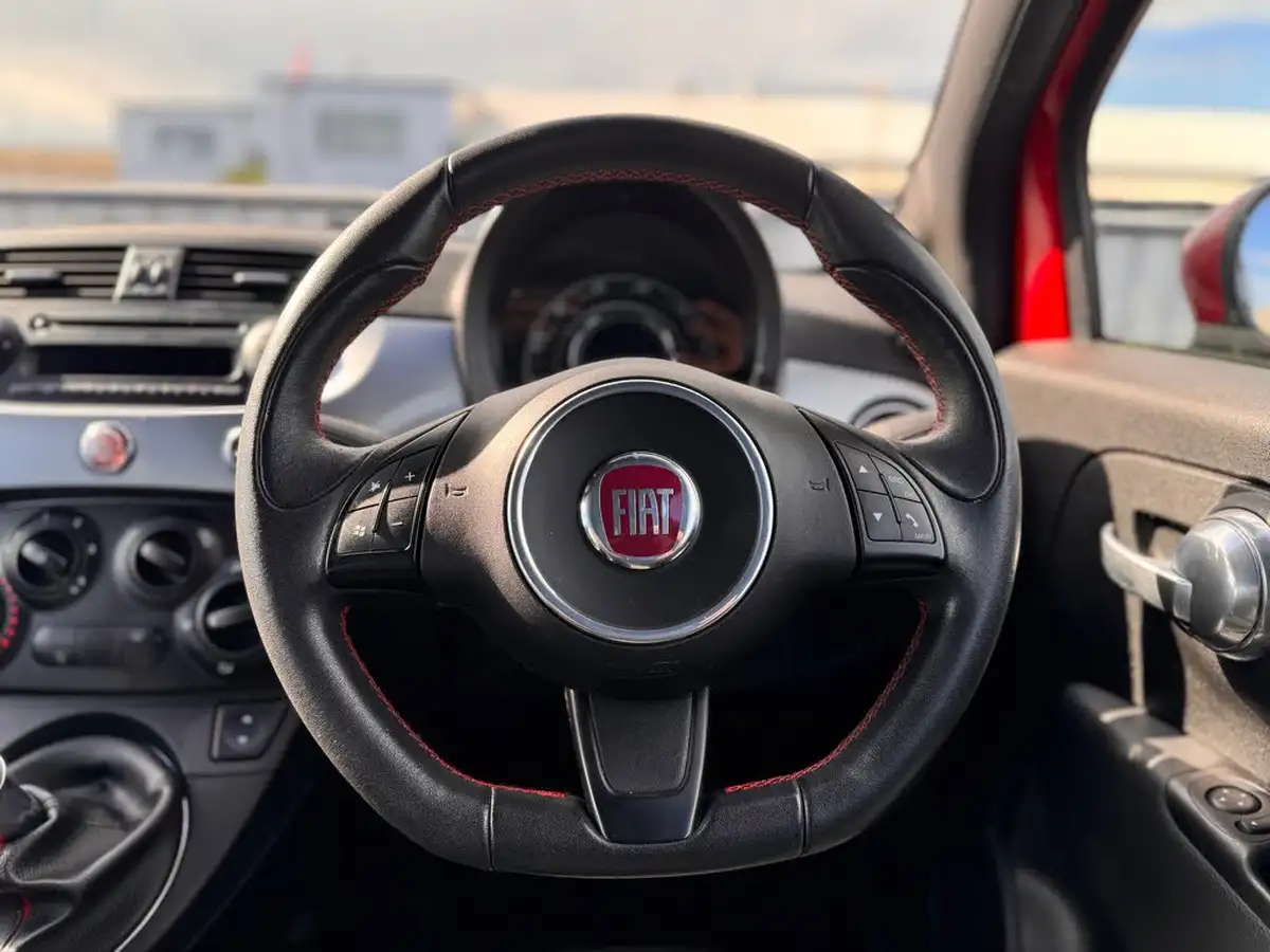 2013-fiat-500-12-s-big-7
