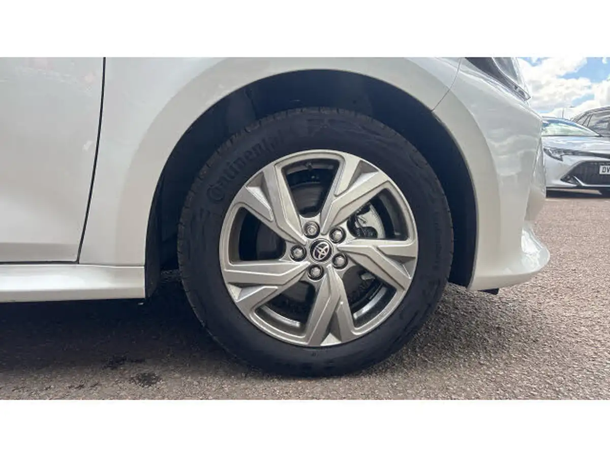 2024-toyota-yaris-15-vvt-i-icon-big-17