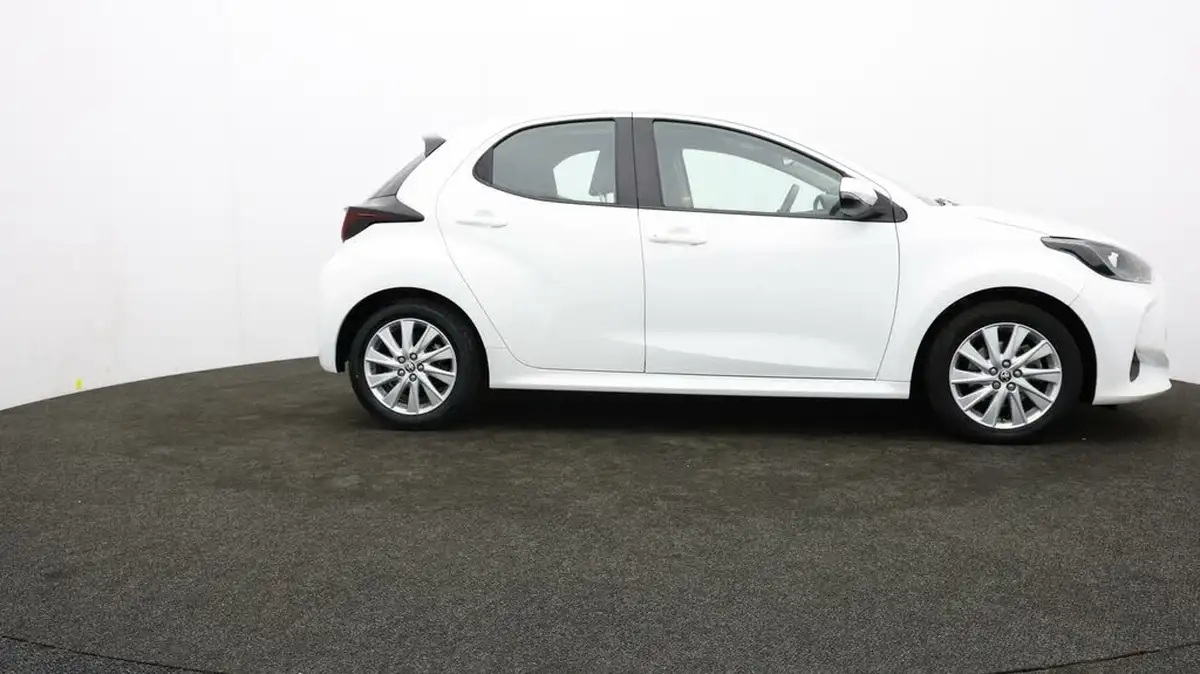 2022-toyota-yaris-15-vvt-i-icon-big-33