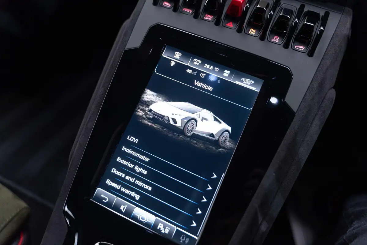 2024-lamborghini-huracan-big-43