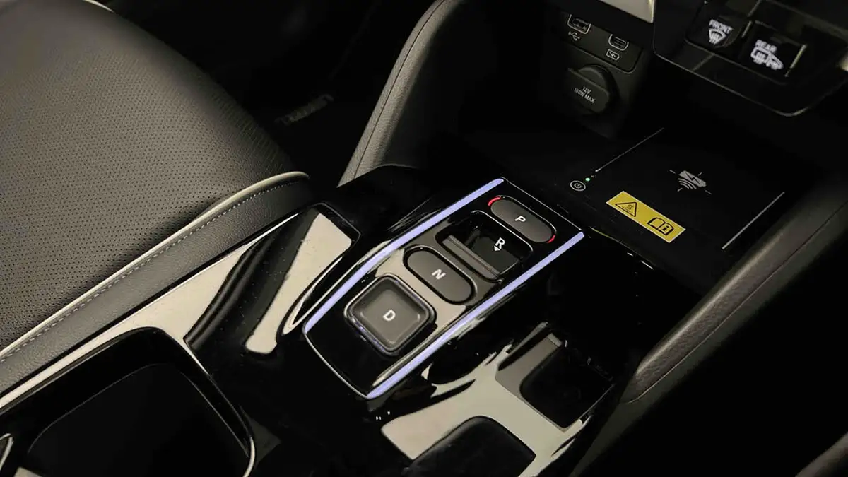2024-honda-eny1-e-advance-big-15