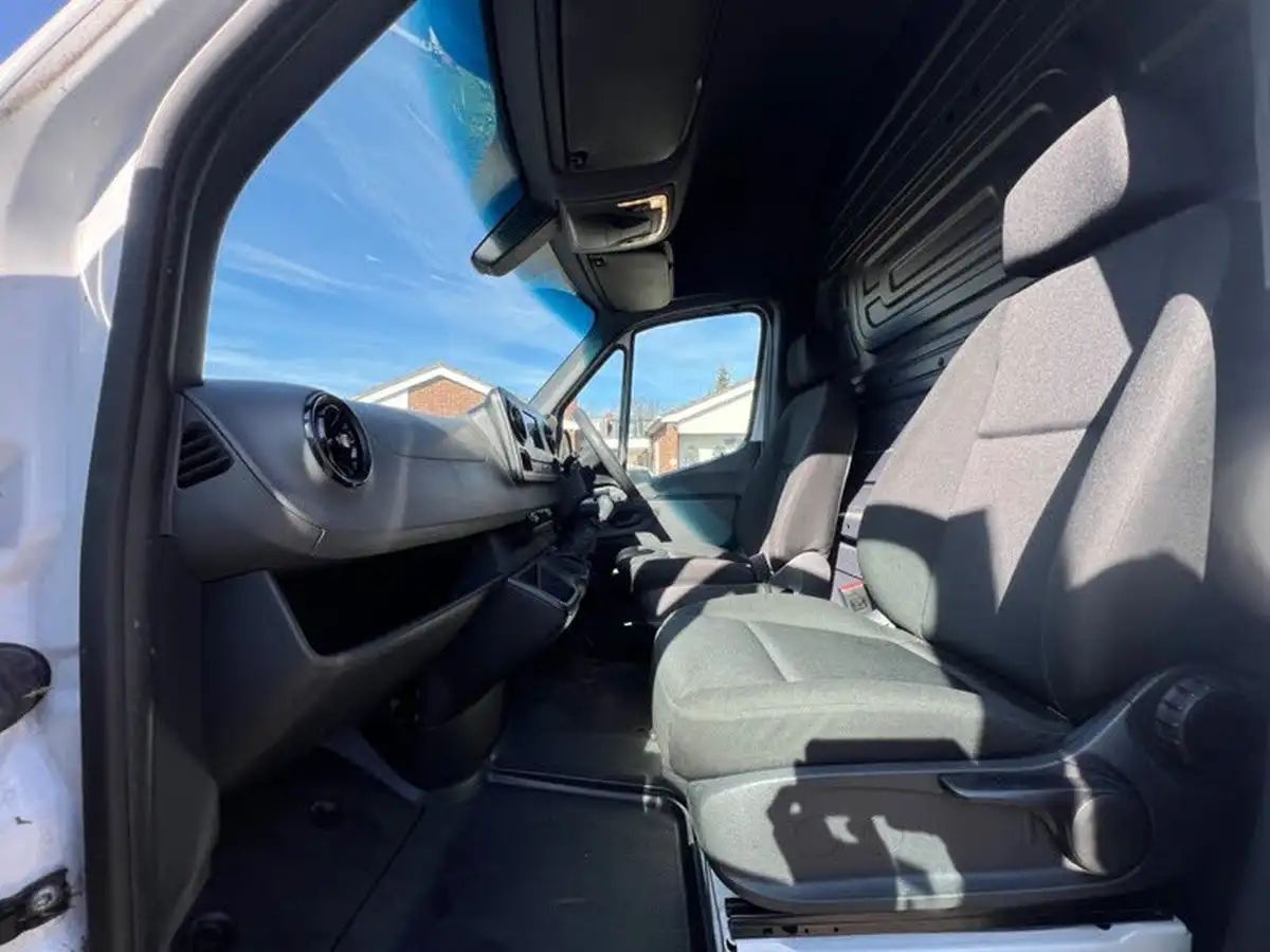 2020-mercedes-benz-sprinter-21cdi-314-l2h1-panel-van-fwd-big-54
