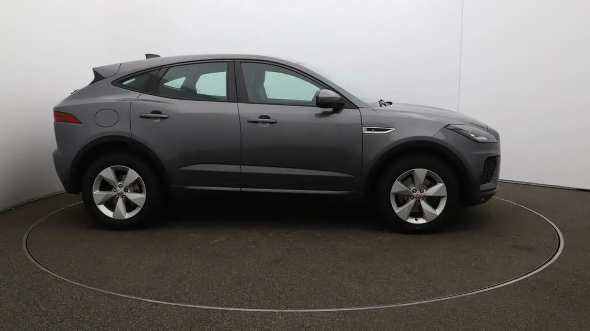 2020-jaguar-e-pace-20-i4d-r-dynamic-s-150ps-awd-auto-big-43