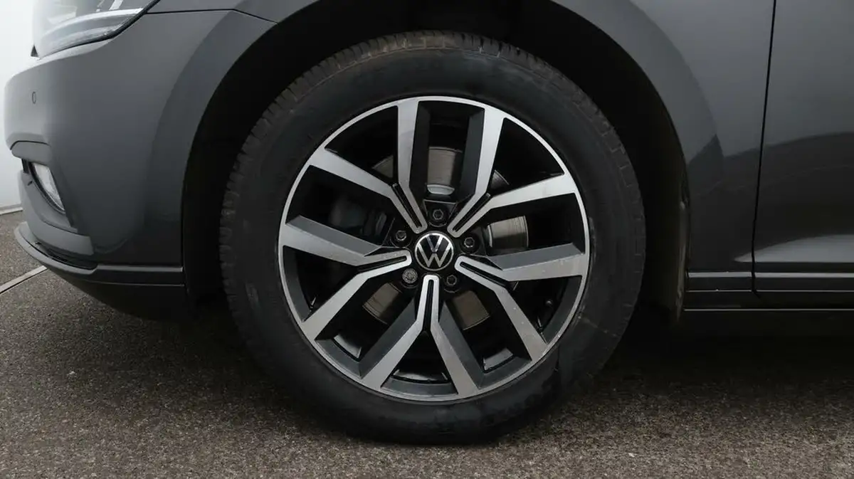 2022-volkswagen-passat-15-tsi-sel-estate-5d-dsg-big-18