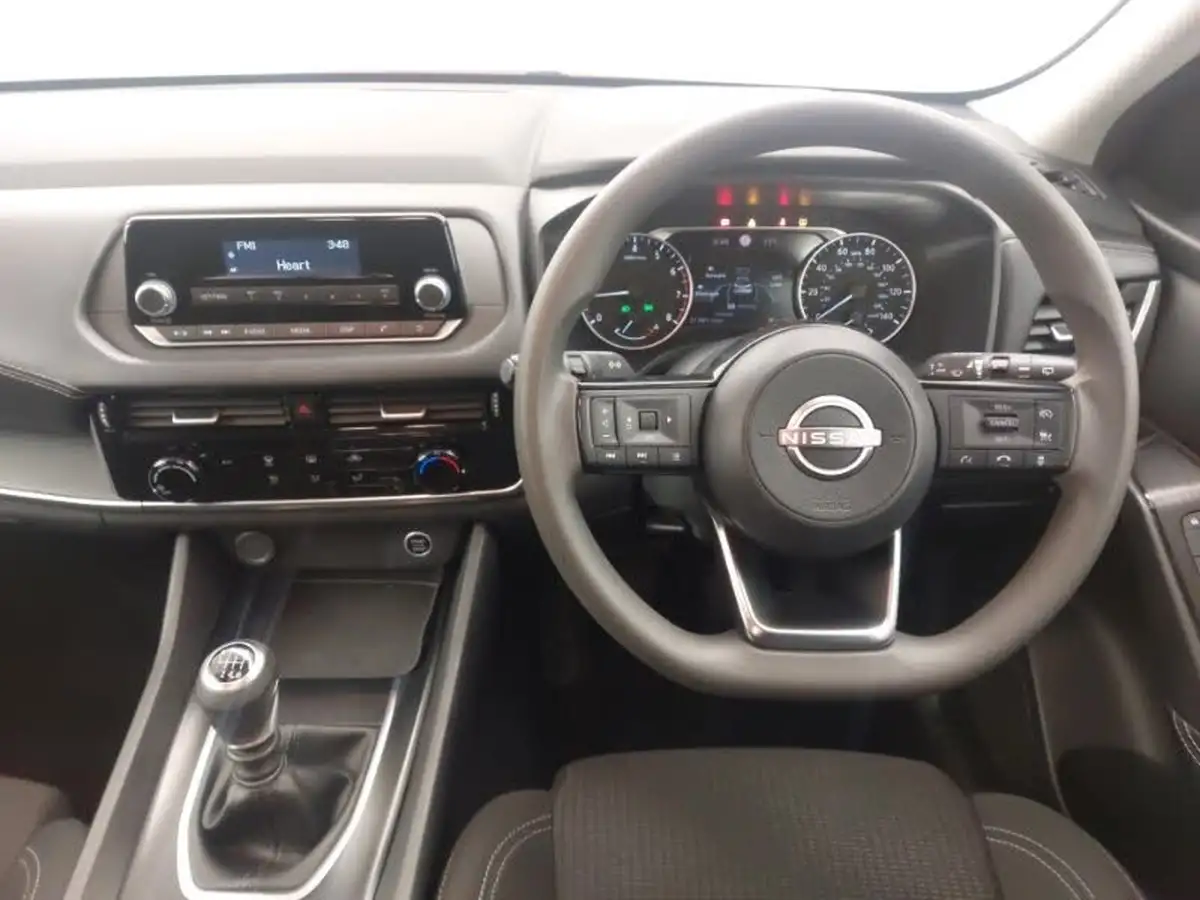 2021-nissan-qashqai-13-dig-t-visia-big-6