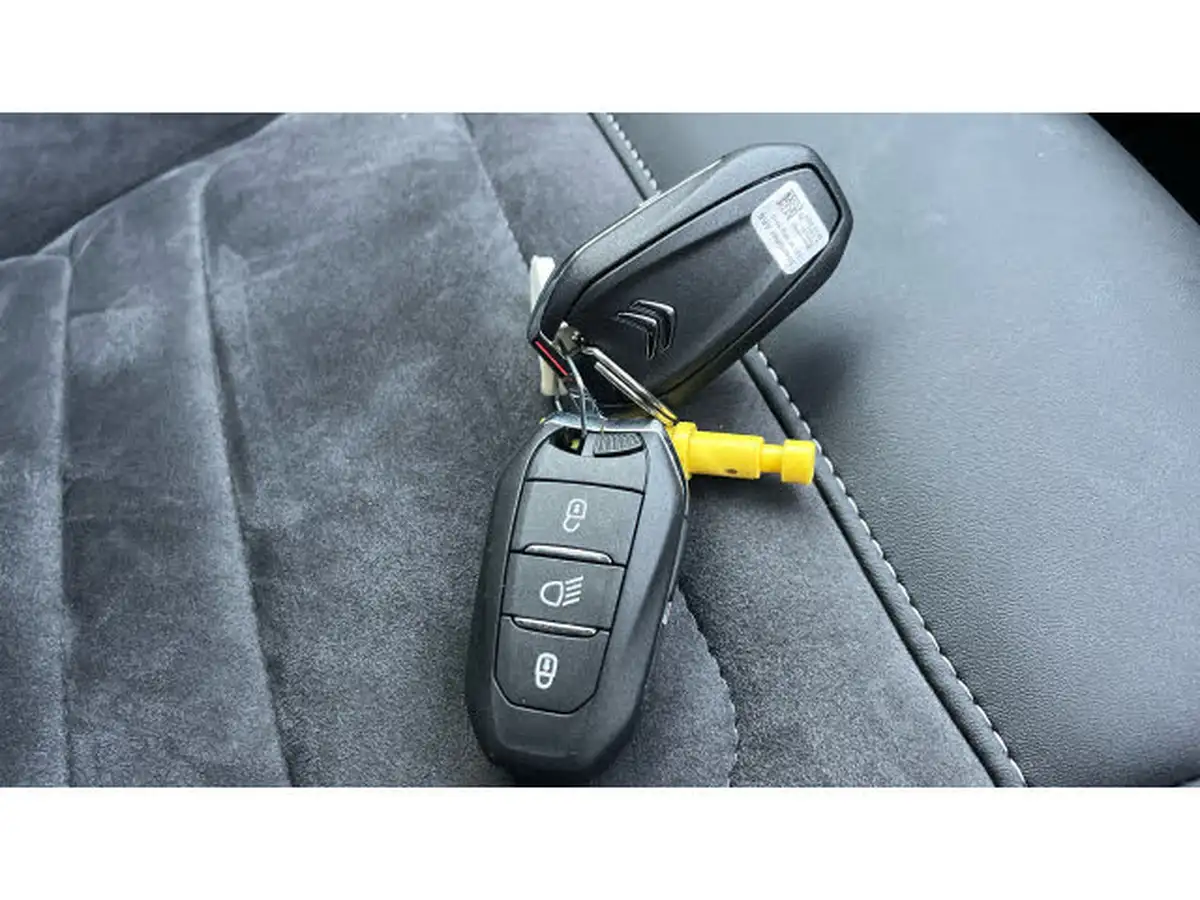 2024-citroen-c4-e-e-series-156ps-54kwh-big-19