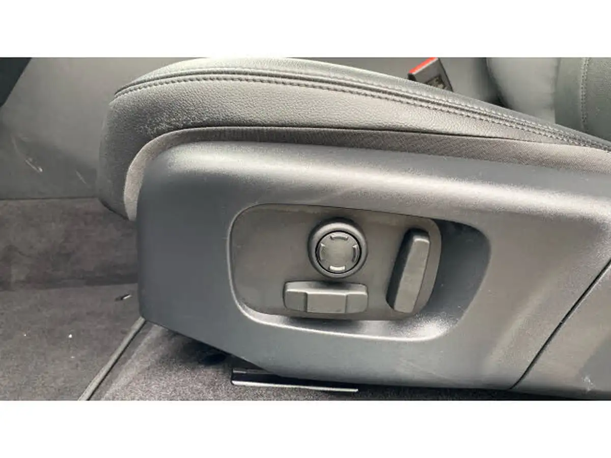 2024-land-rover-range-rover-evoque-15-p300e-dynamic-se-big-41