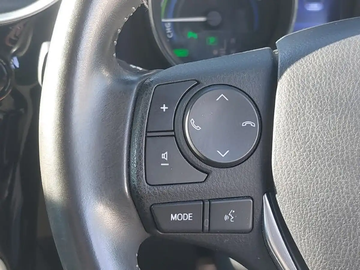 2018-toyota-auris-18-vvt-i-hsd-excel-estate-big-13
