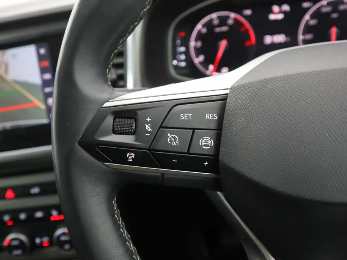 2022-seat-ateca-15-tsi-evo-xperience-lux-big-22