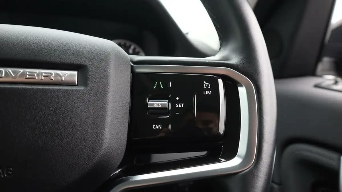 2021-land-rover-discovery-sport-20-d165-s-big-27