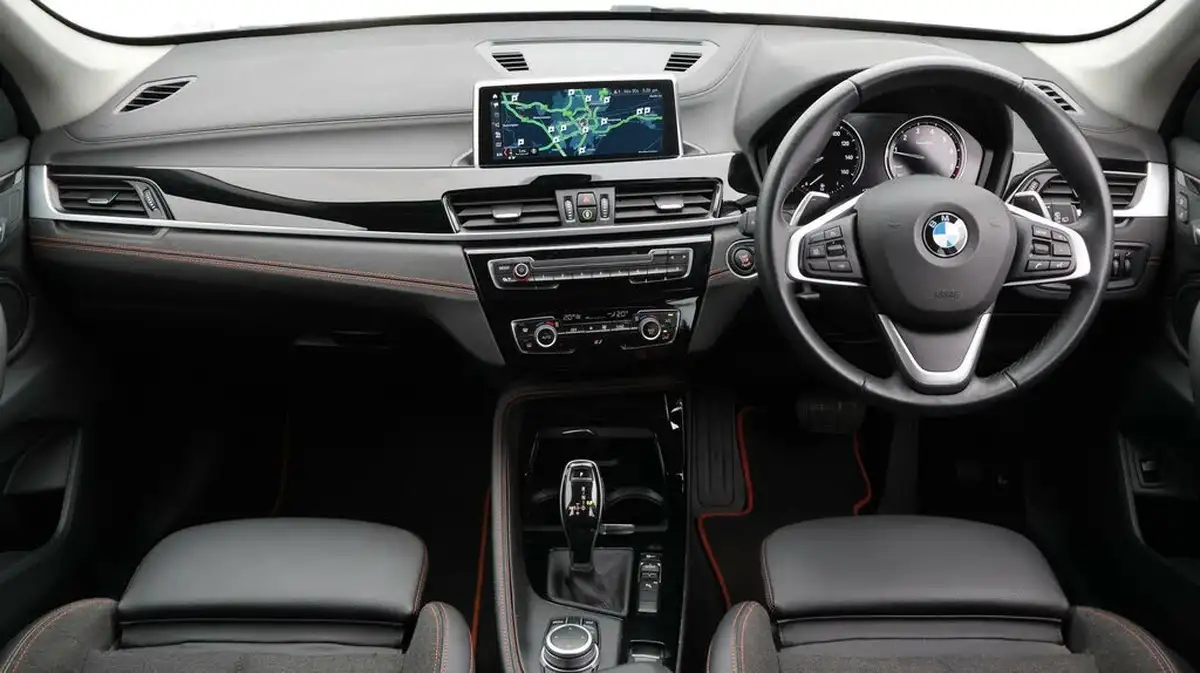 2021-bmw-x1-20-sdrive20i-sport-big-13