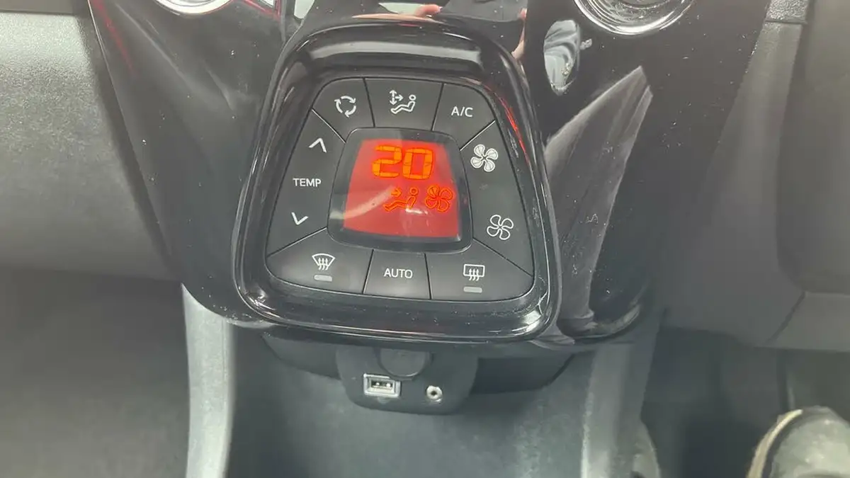 2021-toyota-aygo-10-vvt-i-x-trend-tss-x-shift-big-34
