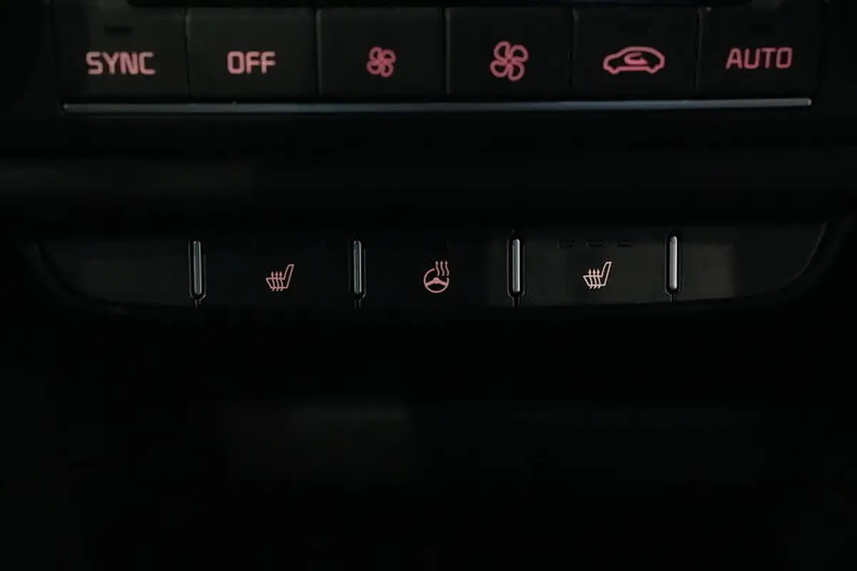 2021-kia-pro-ceed-16-t-gdi-gt-big-36