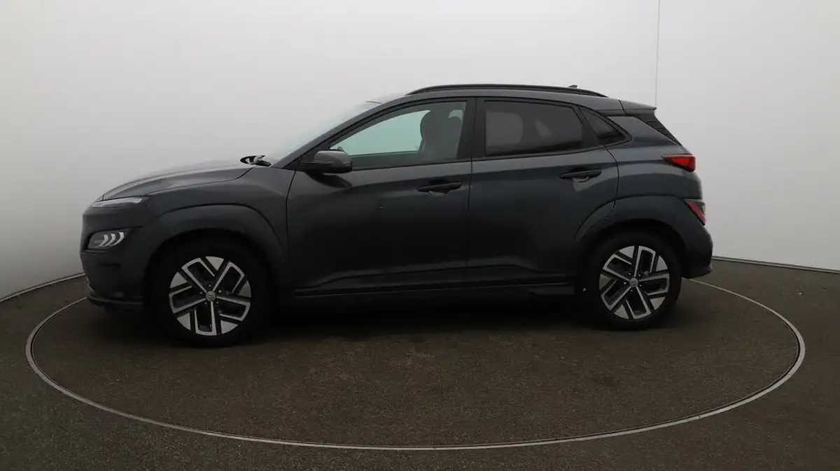 2022-hyundai-kona-e-premium-204ps-64kwh-7kw-obc-big-4