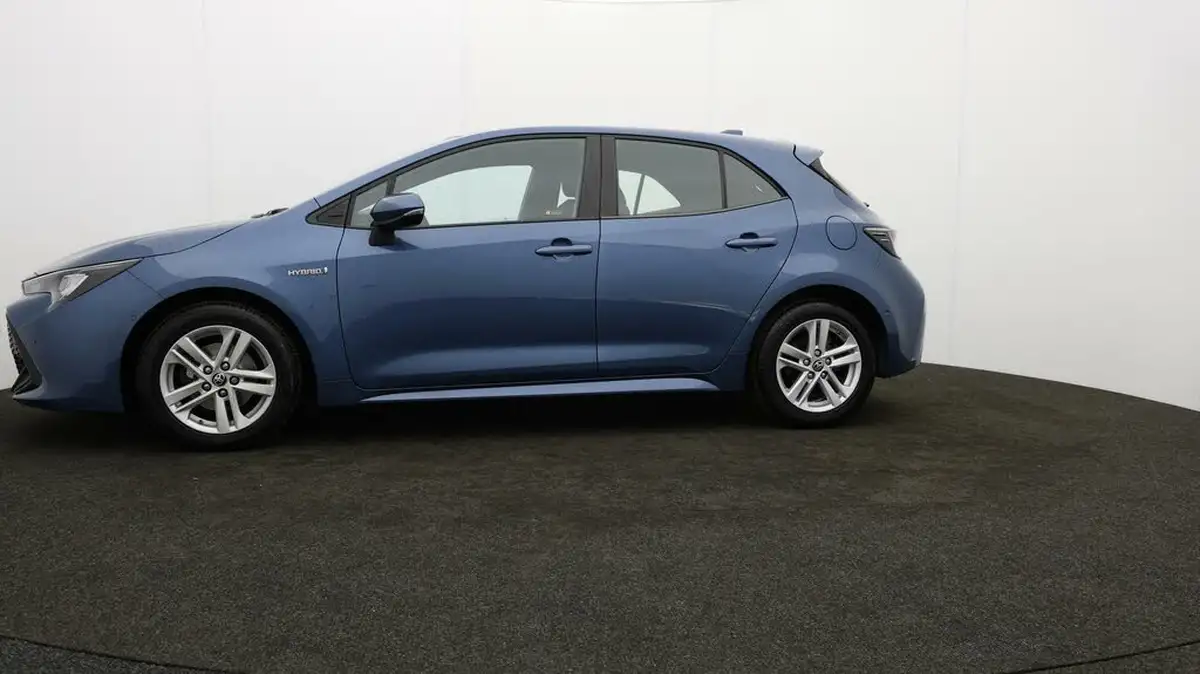 2021-toyota-corolla-18-vvt-i-icon-tech-spare-wheel-hatchback-5d-big-59